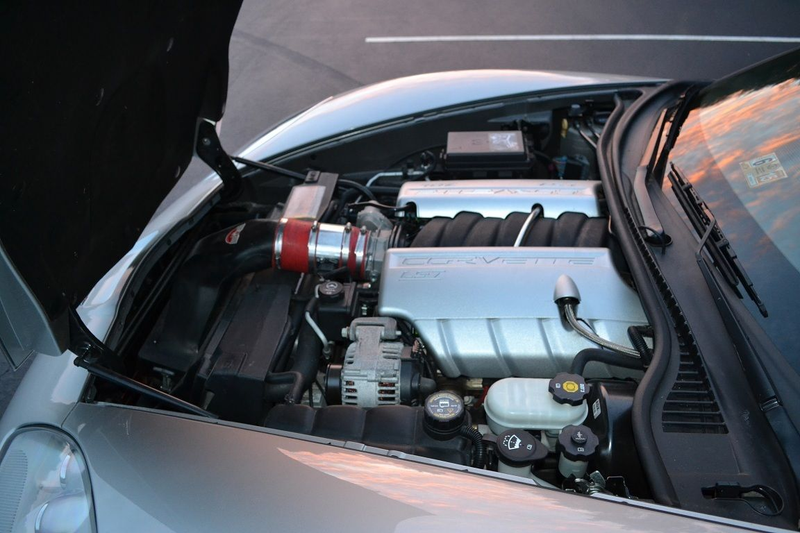 Illustration for article titled Why Buy A Chevy Camaro When This Insane Corvette Z06 Costs Way Less?